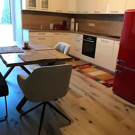 Gemuetliche Ferienwohnung Mit Terrasse Blumberg Extérieur photo